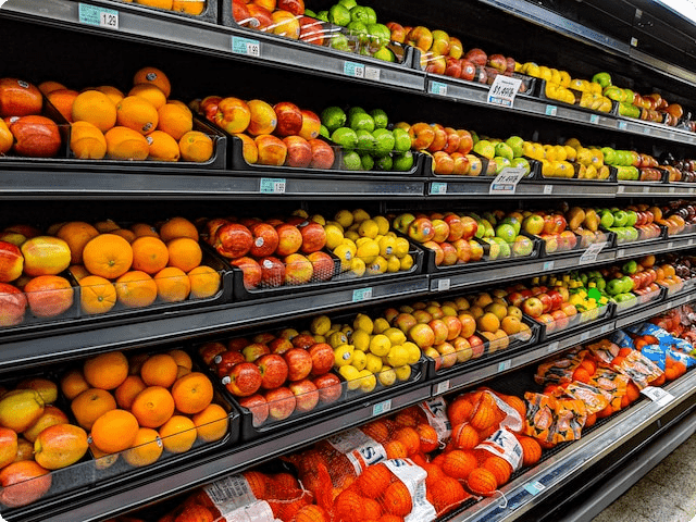 Обучение работников безопасному обращению с продуктами и оборудованием